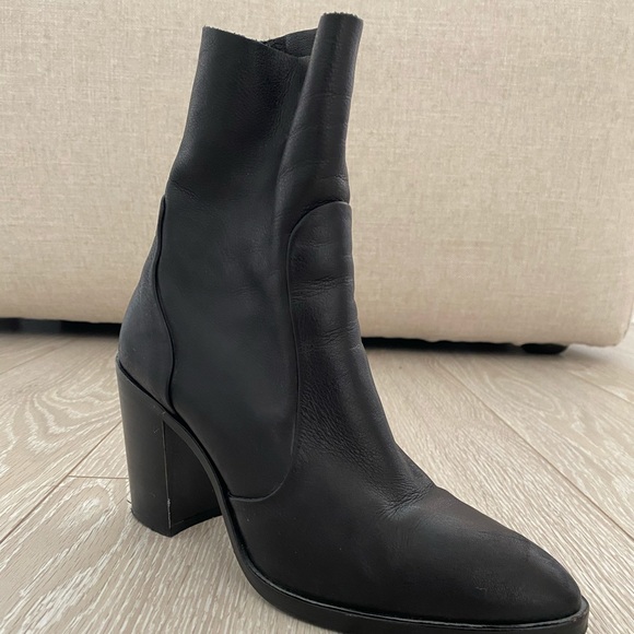 Black leather sz 37 ankle booties - Picture 3 of 5